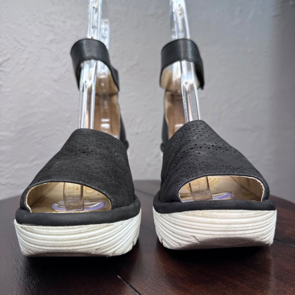 Fly London Yake Women's Size 38 (US sz 7) Perforated Leather Wedge Sandals Black - Picture 2 of 11